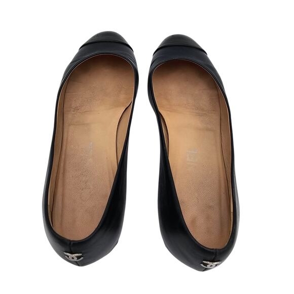 Chanel CC Cap Toe Ballet Flat Slipper Black Leather Chain Size 36.5 US 5.5 6 - Picture 8 of 12